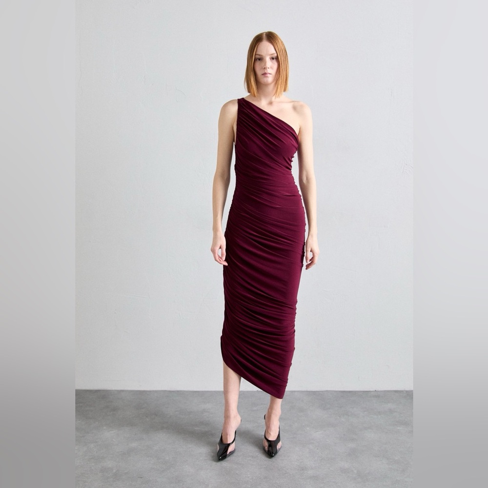 Norma Kamali Diana Ruched One-Shoulder Gown in Plum